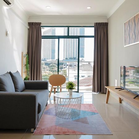 Golden View Serviced Apartments Tanjung Tokong Bagian luar foto