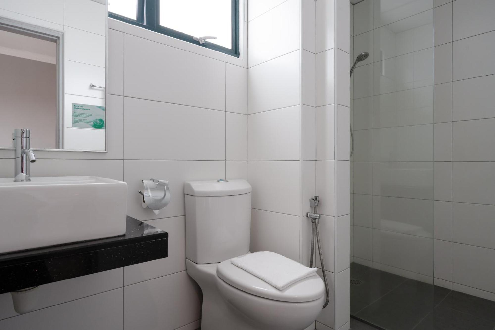 Golden View Serviced Apartments Tanjung Tokong Bagian luar foto