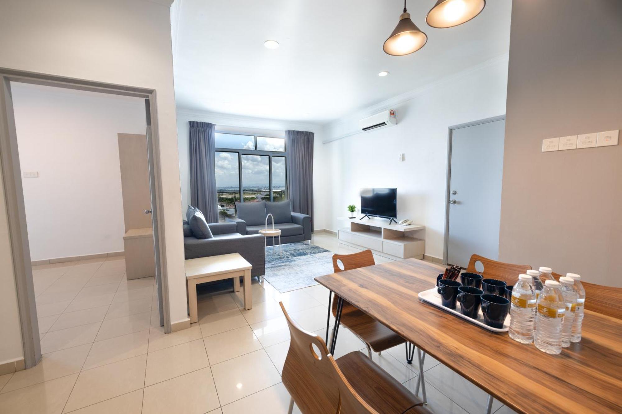 Golden View Serviced Apartments Tanjung Tokong Bagian luar foto