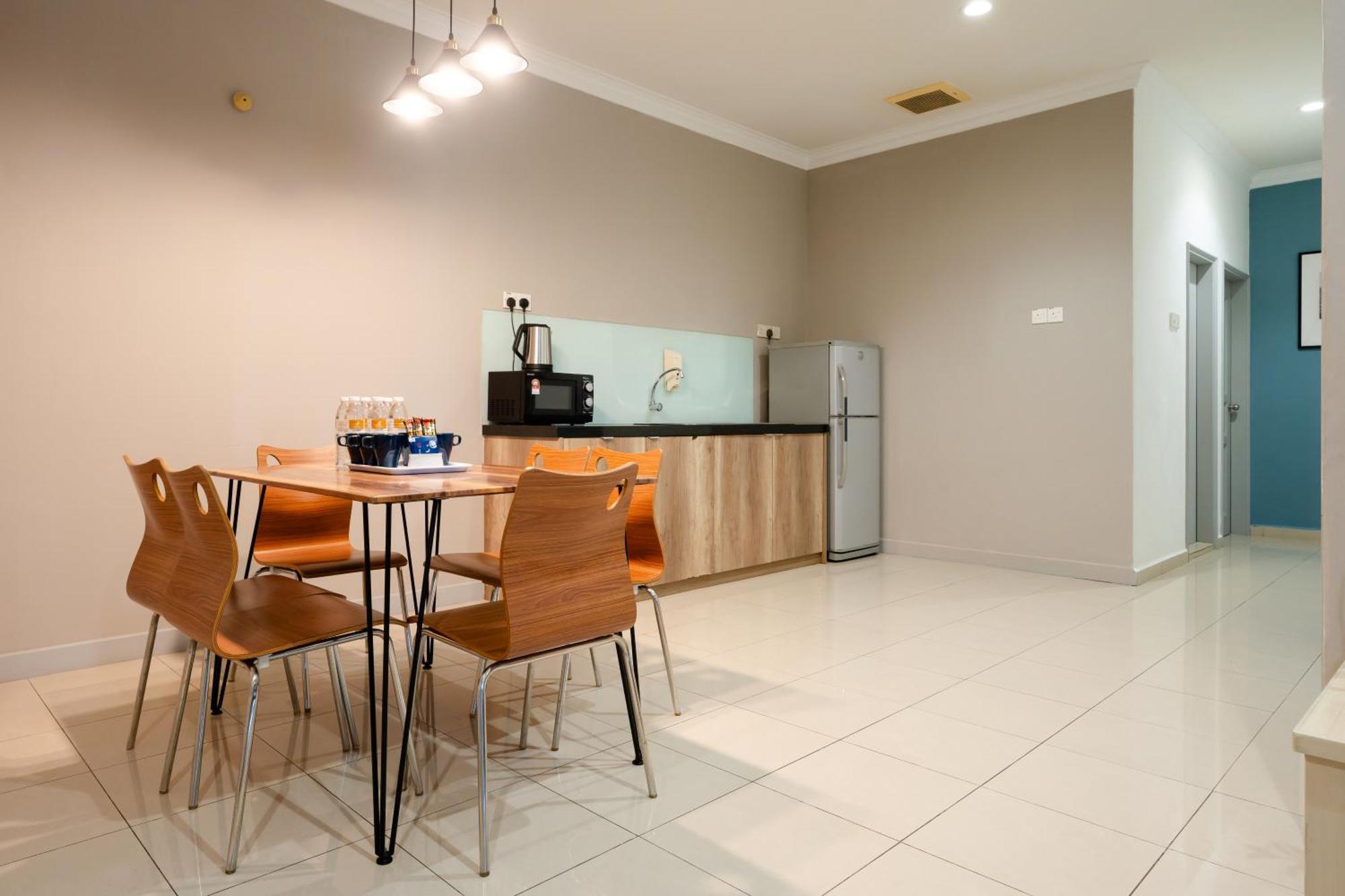 Golden View Serviced Apartments Tanjung Tokong Bagian luar foto