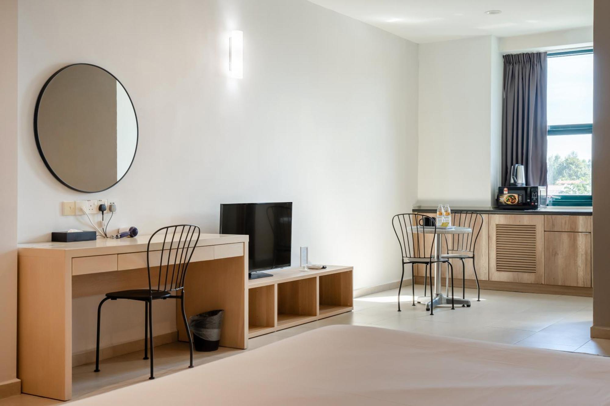 Golden View Serviced Apartments Tanjung Tokong Bagian luar foto
