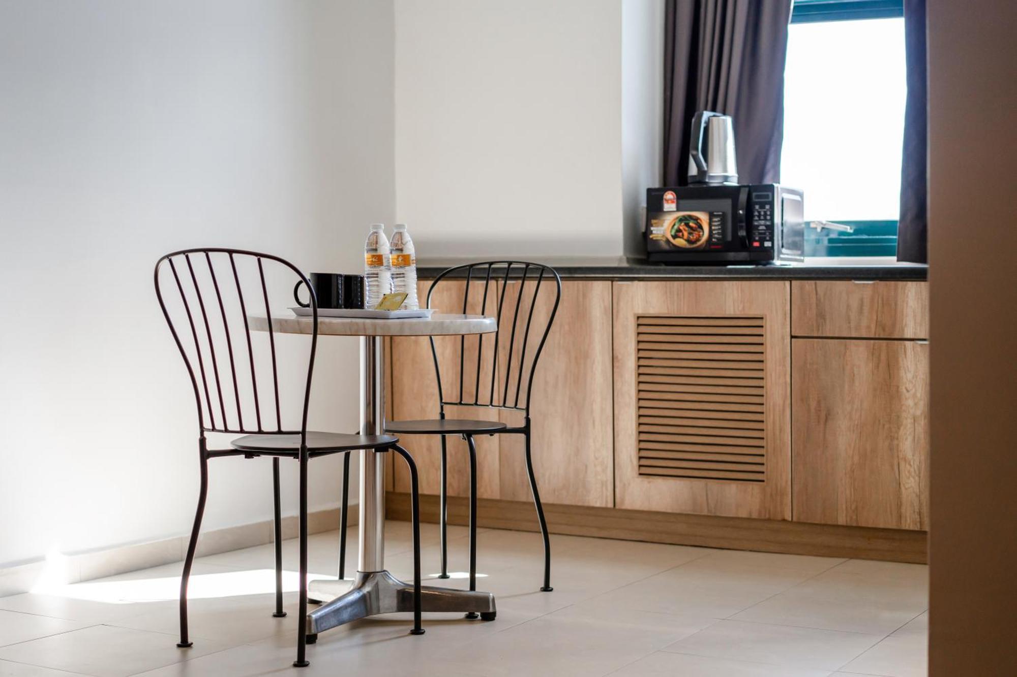 Golden View Serviced Apartments Tanjung Tokong Bagian luar foto