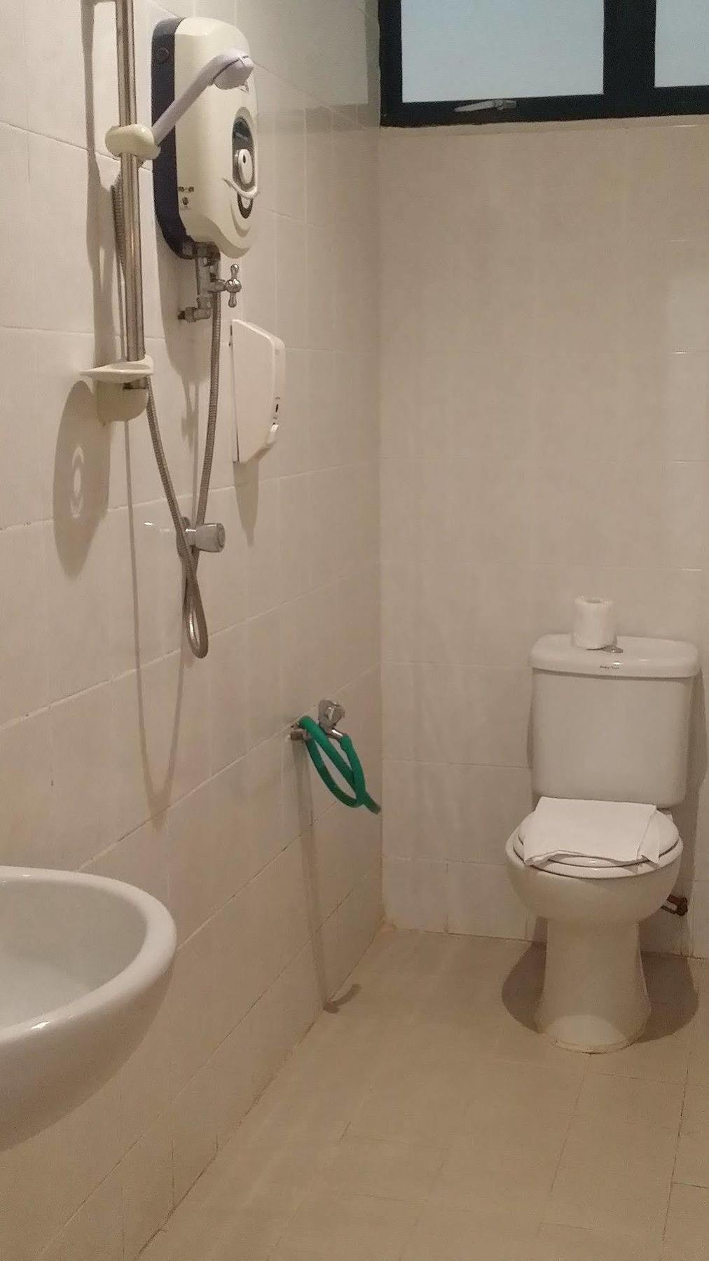 Golden View Serviced Apartments Tanjung Tokong Bagian luar foto