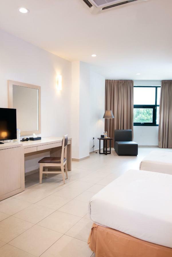 Golden View Serviced Apartments Tanjung Tokong Bagian luar foto